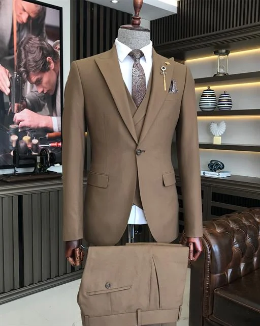 Men Blazers for Music Festivals in Bohemian and Casual Styles ITALIAN FIT MEN'S BROWN SUIT BY ITALIAN VEGA® (3-Piece) Men Blazers for Music Festivals in Bohemian and Casual Styles ITALIAN FIT MEN'S BROWN SUIT BY ITALIAN VEGA® (3-Piece)