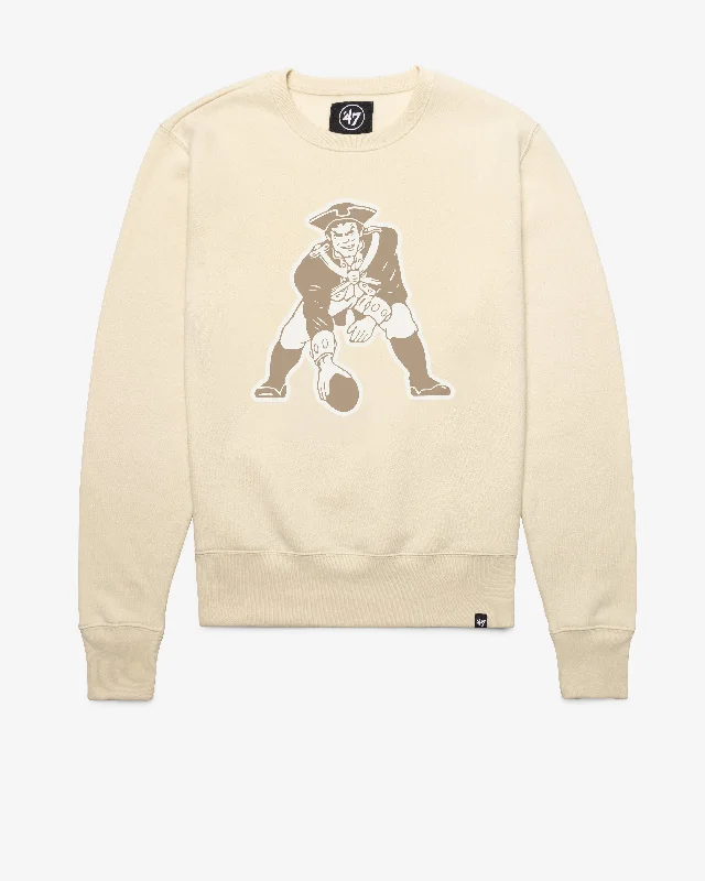 Organic cotton men sweatshirt for eco - conscious buyers NEW ENGLAND PATRIOTS HISTORIC IMPRINT '47 HEADLINE CREW Organic cotton men sweatshirt for eco - conscious buyers NEW ENGLAND PATRIOTS HISTORIC IMPRINT '47 HEADLINE CREW